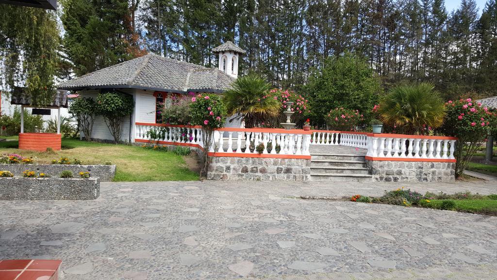 Hosteria San Carlos Tababela Exterior foto