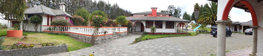 Hosteria San Carlos Tababela Exterior foto